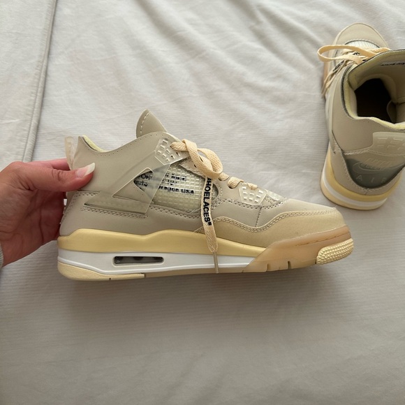 Nike Air Jordan - Picture 3 of 9